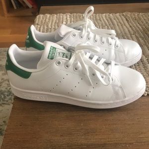 Once worn Stan Smith adidas sneakers!